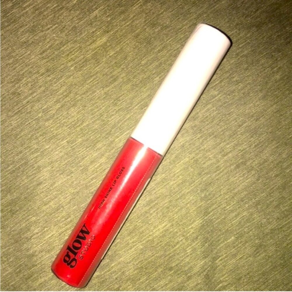 Express lipstick x Glow warm nude